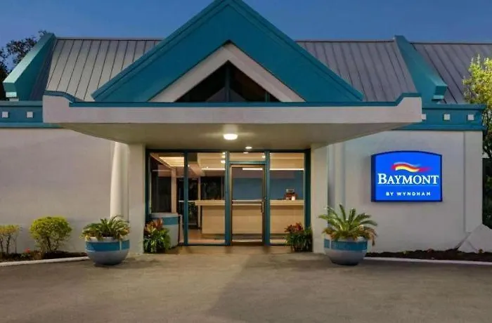Baymont By Wyndham Intl Speedway I-95 Daytona Beach
